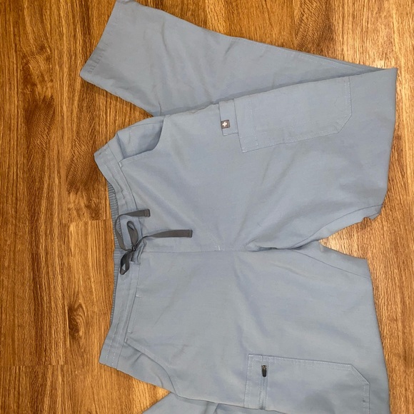 Figs - Picture 2 of 3